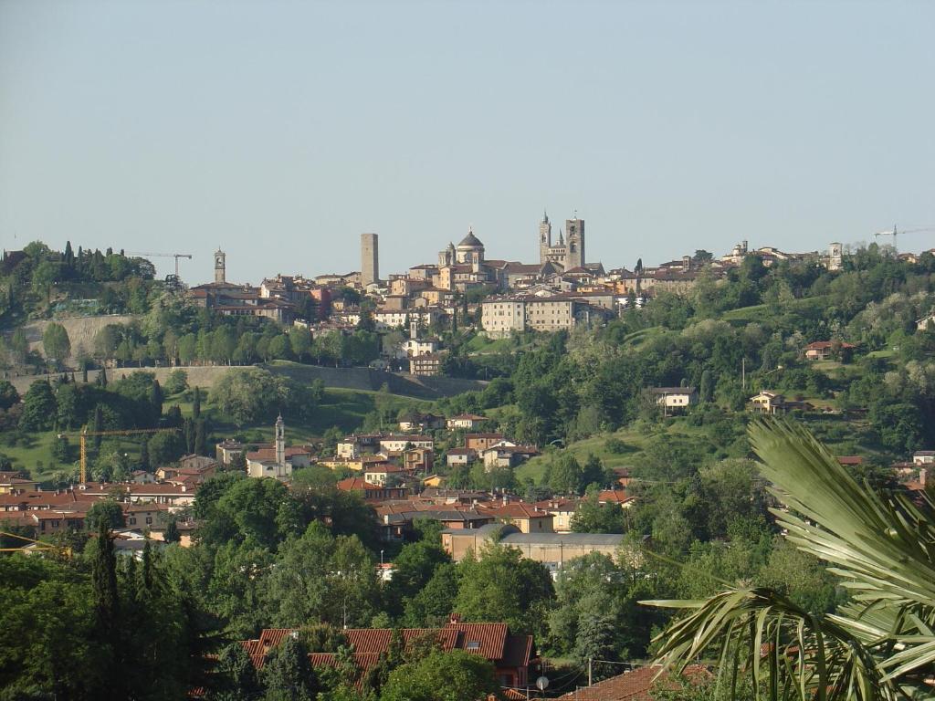 B&B Ca Rossa Bergamo Ngoại thất bức ảnh
